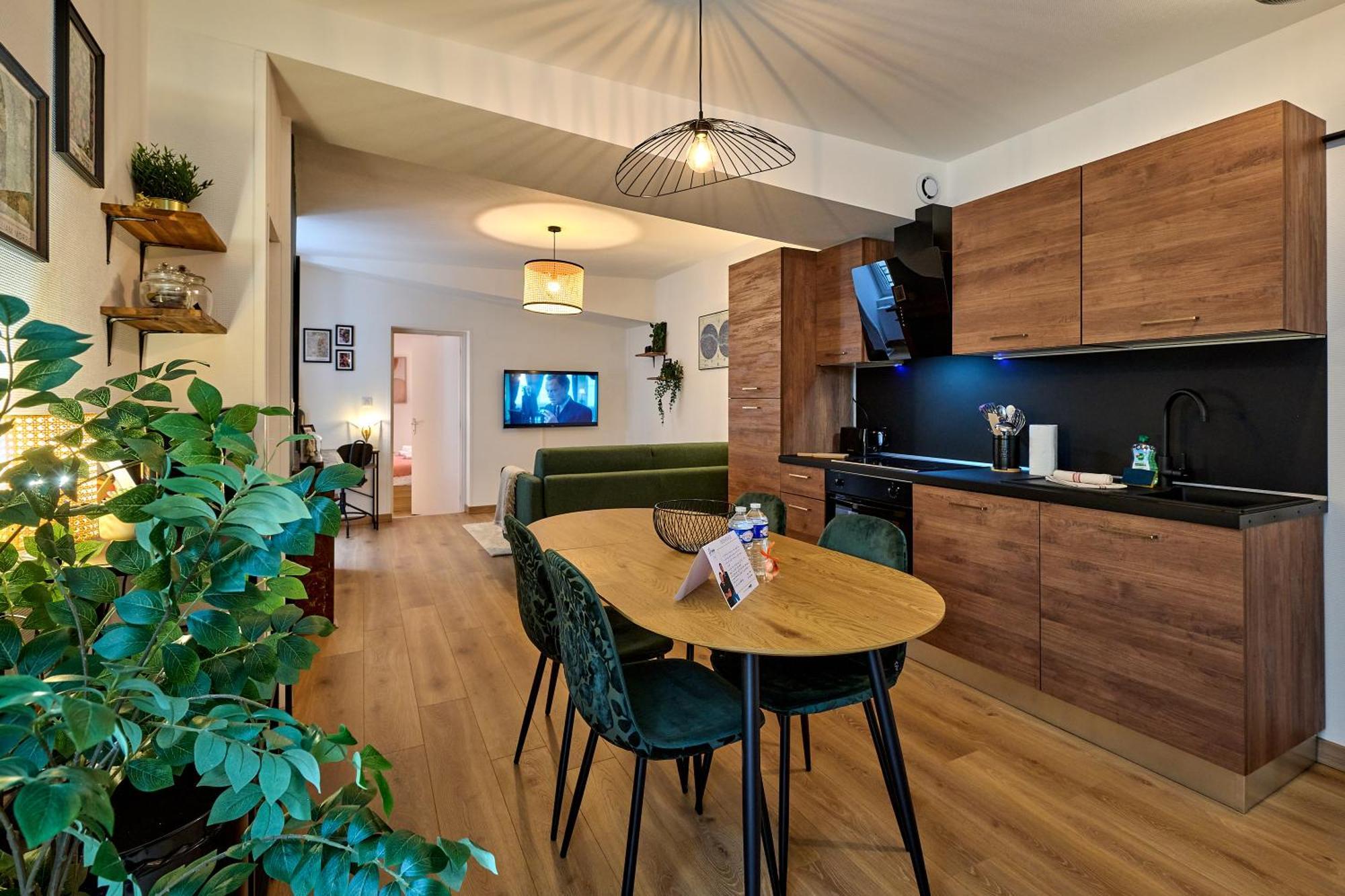 Le Oliva Chez Les M By Primo Conciergerie Apartment Nevers Luaran gambar
